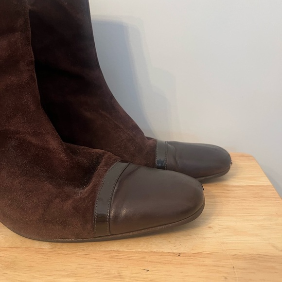 Salvatore Ferragamo Brown Suede Ankle Boots vintage’s - Picture 8 of 14